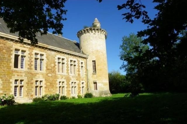 6 bedroom Castle For Sale: 46100 FIGEAC - 2