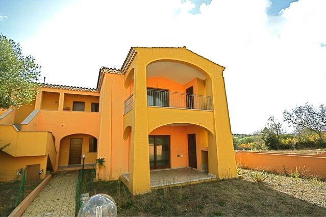 1 Bedroom - Apartment - For Sale