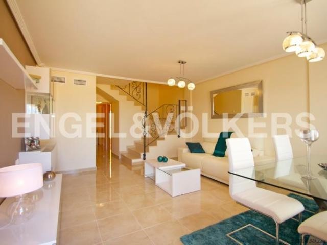 Beautiful complex close to all amenities - 2