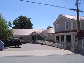 1 bedroom Commercial Property For Sale:..