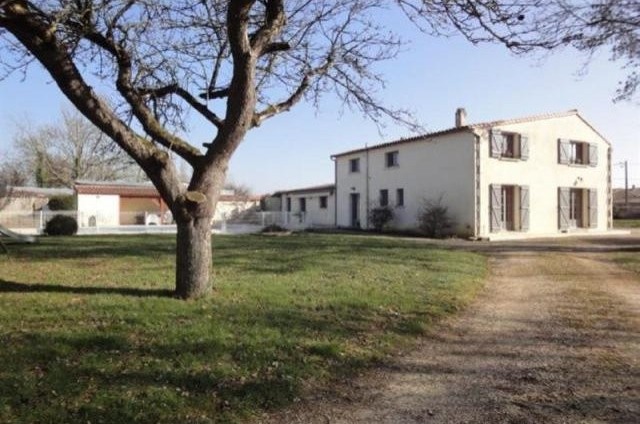 6 bedroom Character For Sale: 79000 A.. - 2