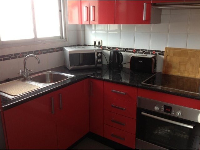 Apartment - An immaculate top floor.. - 2