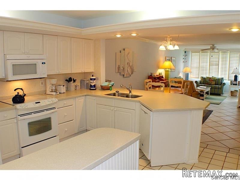2 bedroom Condominium For Sale:.. - 2