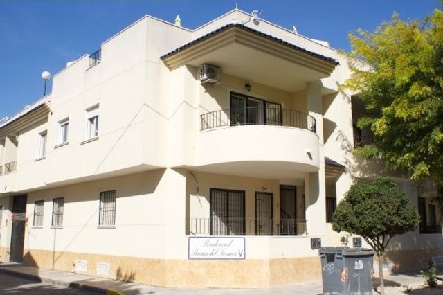 3 bedroom, 2 bathroom Apartment 98m2