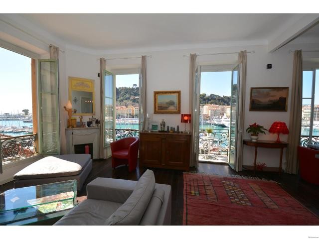 Luxurious apartment opposite Port and..