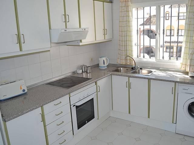 2 bedroom apartment for sale - 2
