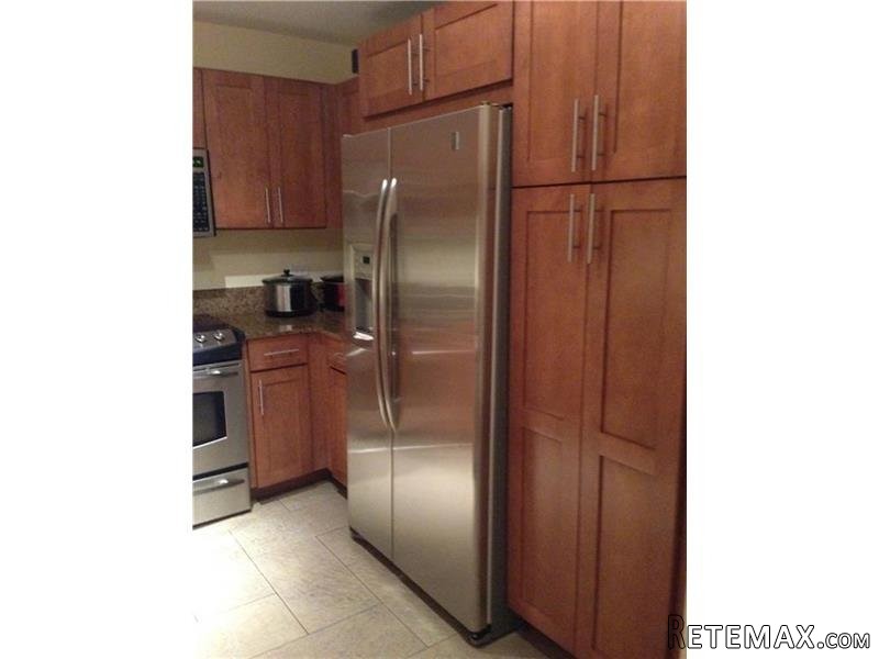 2 bedroom Flat For Sale: 8395 SW 73 AV.. - 2