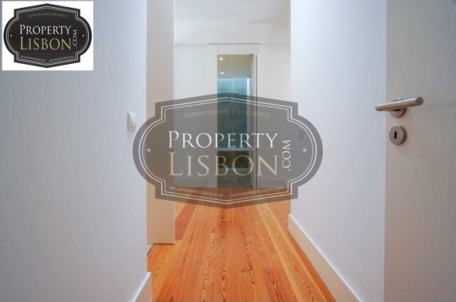 Fully Renovated T4 Lisbon Apartment for.. - 2
