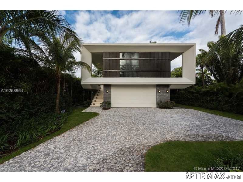 4 bedroom House For Sale: 5150 Cherokee..