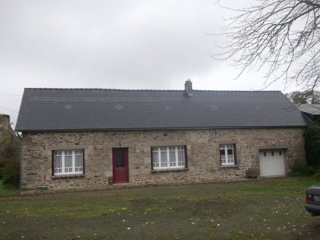 Good Country Longere with Outbuildings