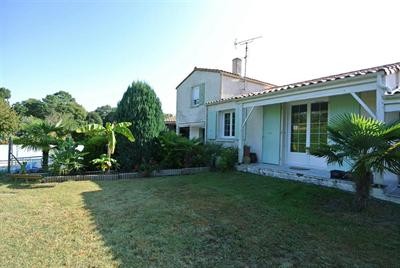 4 Bedrooms - House - Poitou-Charentes -..