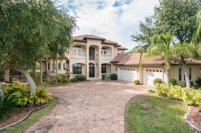 5454 Riveredge Titusville, FL 32780
