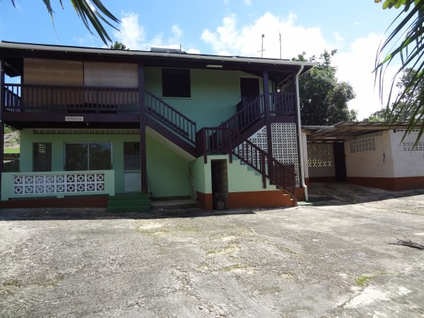 3 bedroom Property For Sale: The Rock.. - 2