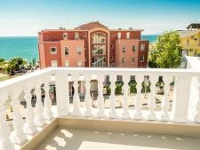 1-bed apartment on the first sea line. - 2