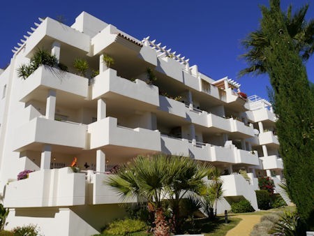 APARTMENT FOR SALE IN CALAHONDA - 2