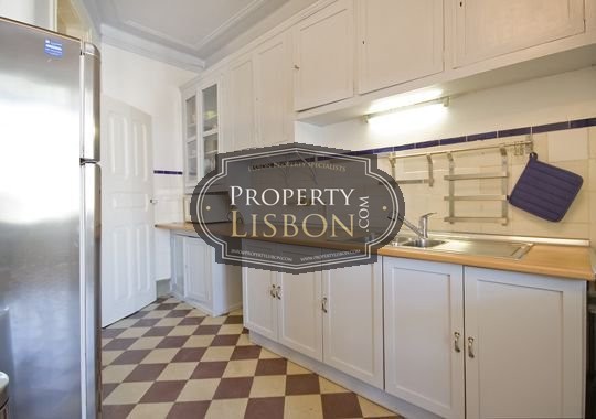 Incredible 2 Bedroom Lisbon Apartment..