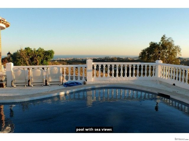 Villa for sale in Rancho de la Luz..