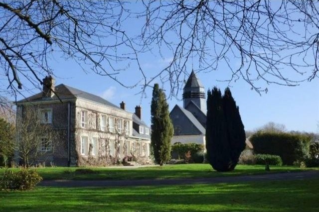 7 bedroom House For Sale: 60155 OISE