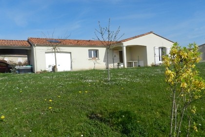 Modern property in Champagne Mouton