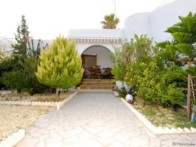4 Bedrooms - Villa - Almeria - For Sale