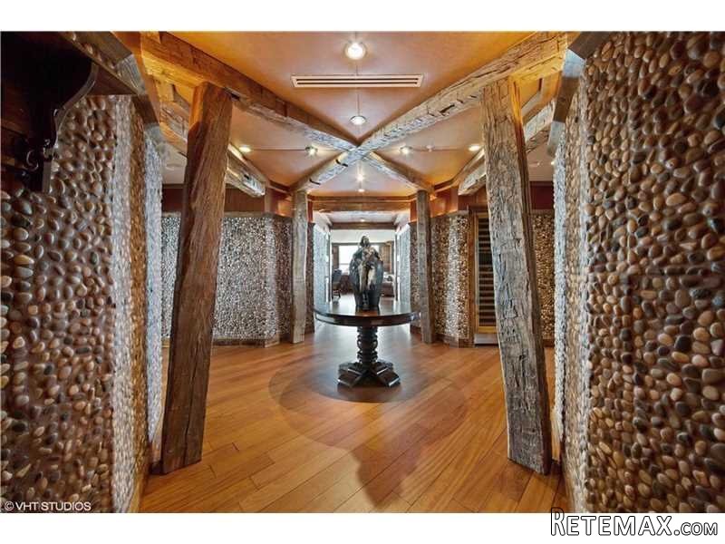 3 bedroom Flat For Sale: 350 SE 2ND ST.. - 2