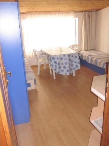 1-Bed furnished apartment, near the.. - 2
