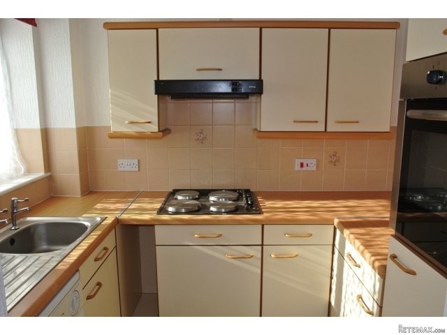 Roman Court, Borough Green £125,000 - 2