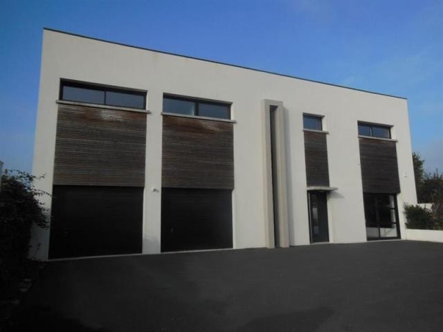 5 bedroom House For Sale: 79000 NIORT - 2