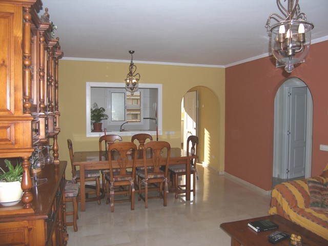 2 Bed Apartment for sale in Mijas