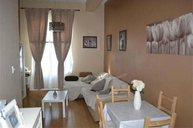 2 bedroom Apartment For Sale: Rosia..