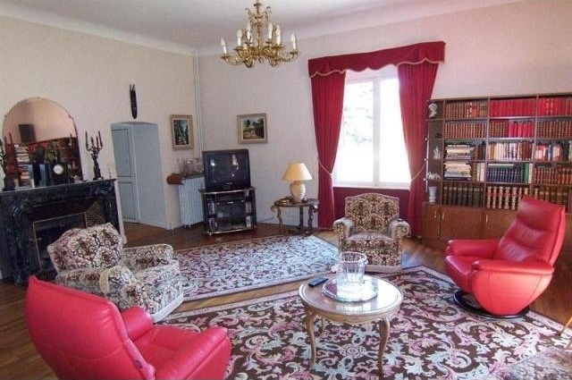 7 bedroom House For Sale: 19140 CORREZE - 2