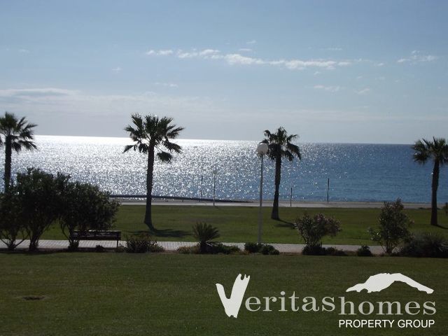 Ref: 1508 - Duplex/Triplex/Townhouse..