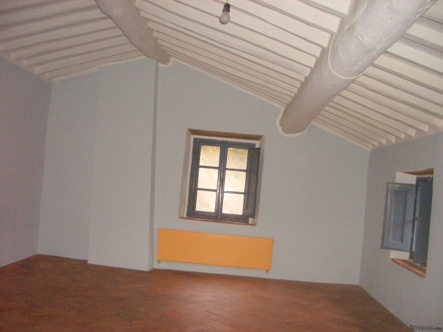 Country/farmhouse - For Sale - Hills..