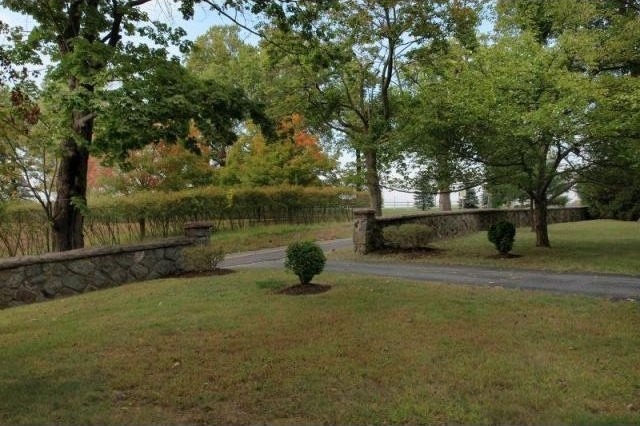 Land For Sale: 10 Turnbull Ln