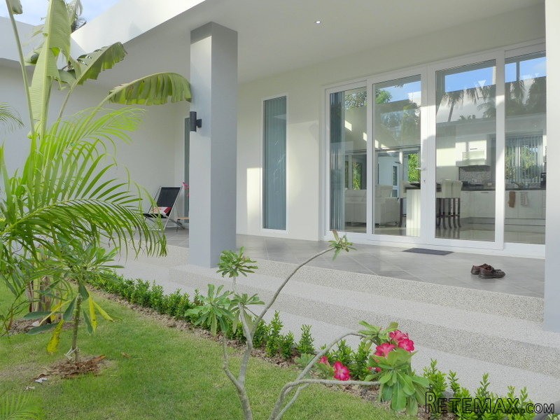 Near Pattaya: New 3 plus bedroom.. - 2