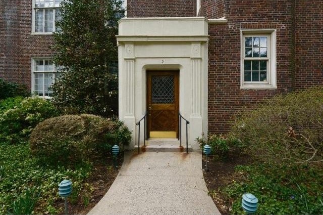1 bedroom Co-op For Sale: Bronxville.. - 2