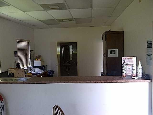 1005 DIXIE HY, Hallandale, FL 33009