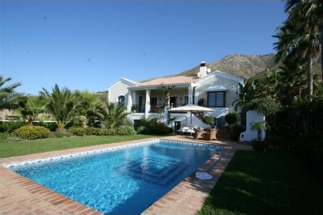 Villa - Charming villa with beautiful..