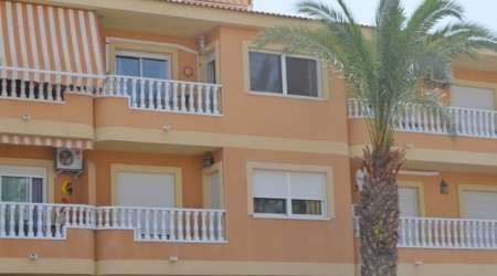 Resale · Apartment · Spain · Costa Bl..