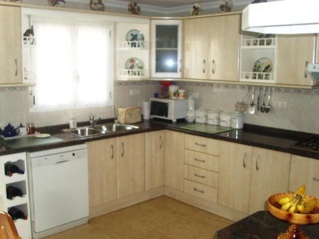 4 Bed Detached Villa - 2