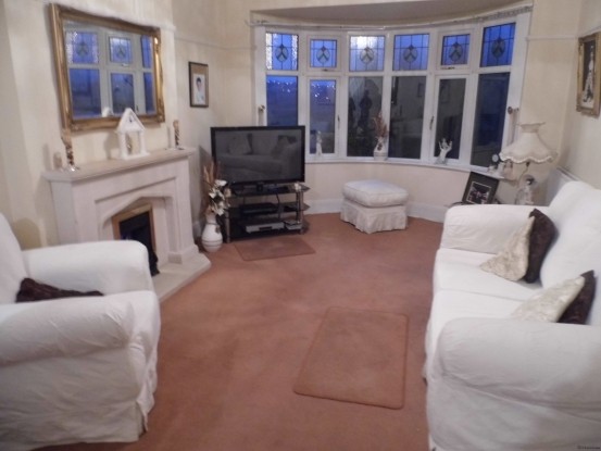 2 bedroom, Semi-detached Bungalow house.. - 2