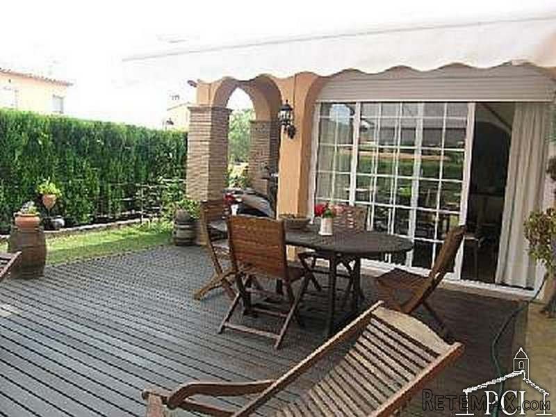 Detached house in Mont-Ras. - 2