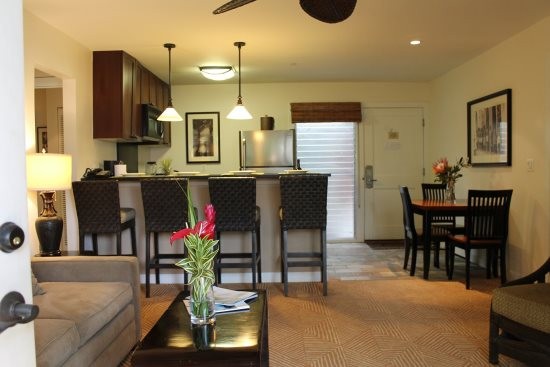 Aina Nalu Condo D102