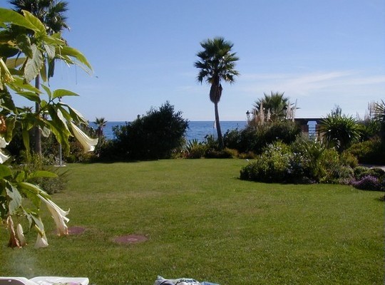 Apartment for sale in New Golden Mile..