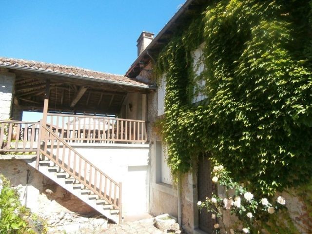 EC0318 Character Village House ideal.. - 2