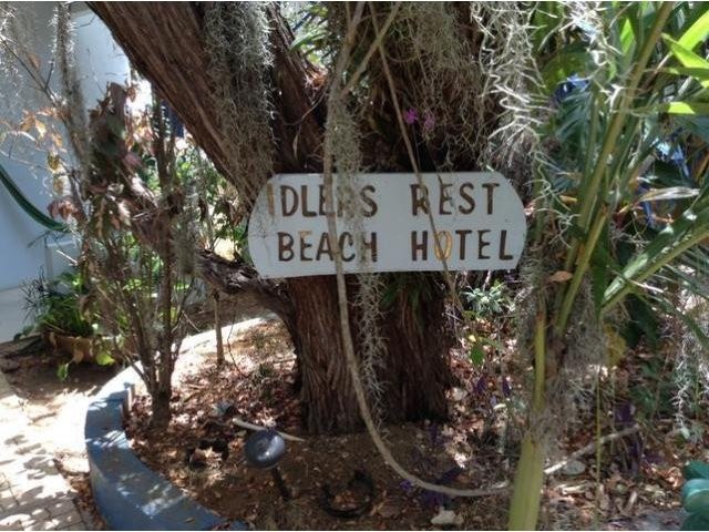 Hotel - Black River - For Sale