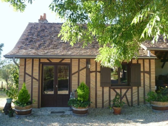 South Facing Converted Barn In 7800 m2.. - 2