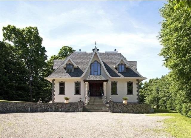 4 bedroom Residence For Sale: Stanford..