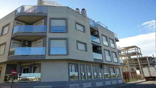 A 2 BED APARTMENT