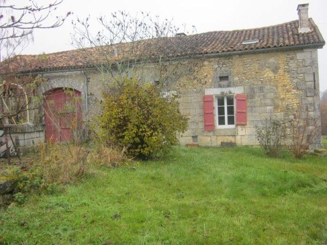Farmhouse with huge potential! Near..